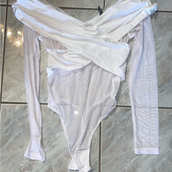 Women’s Size 6 ASOS White Mesh Bodysuit - Picture 1 of 3